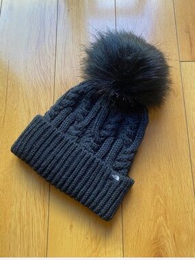 The North Face Black Cable-Knit Pom Beanie